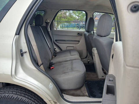 2011 Ford Escape XLS