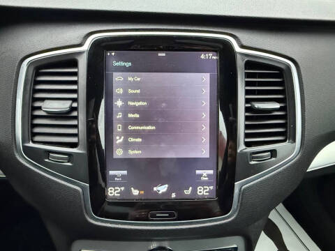 2016 Volvo XC90 T5 Momentum