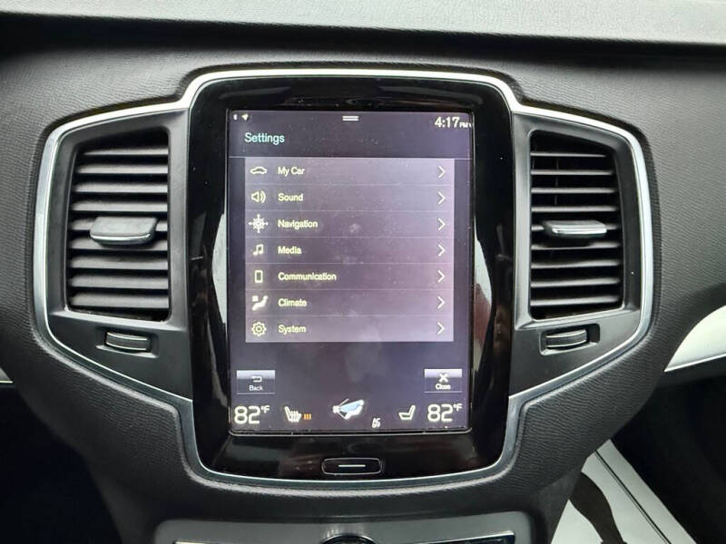 2016 Volvo XC90 T5 Momentum