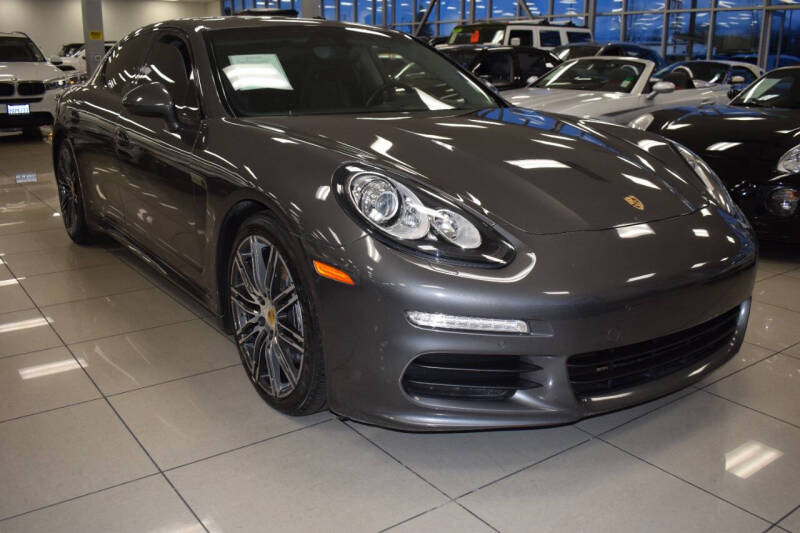 2016 Porsche Panamera Base's photo