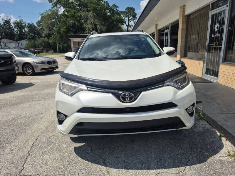 2017 Toyota RAV4 Platinum