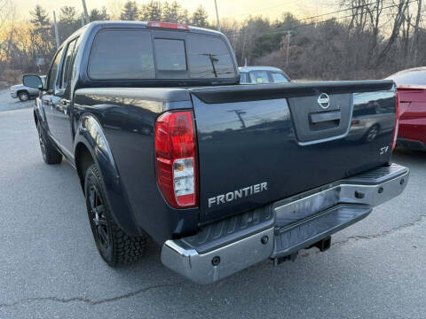 2016 Nissan Frontier SV