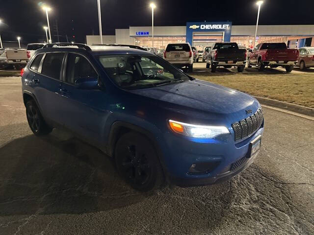 Used 2020 Jeep Cherokee Latitude Plus with VIN 1C4PJLLB7LD585702 for sale in Bloomington, IL