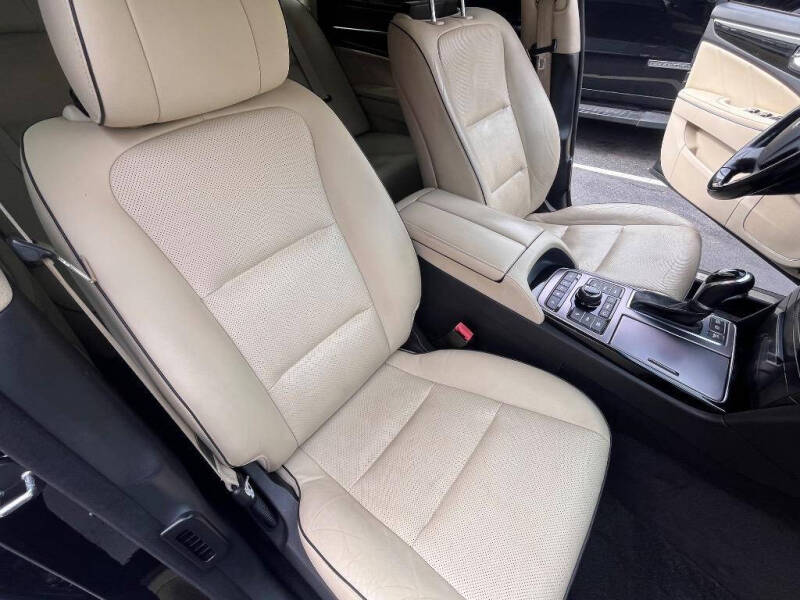 2015 Hyundai Equus Signature