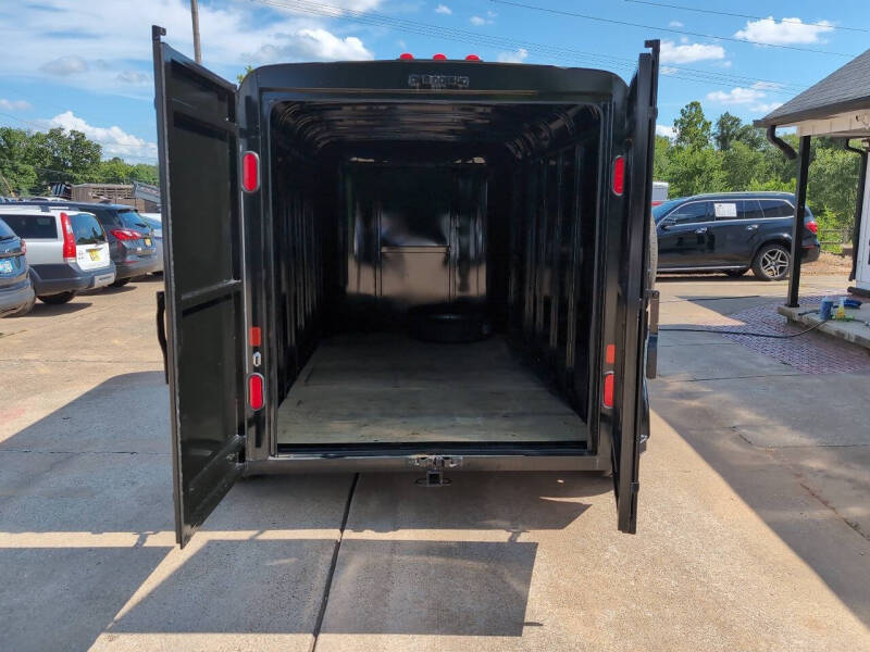 2024 Delta 300 Cargo