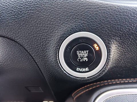 2015 Dodge Challenger SXT Plus