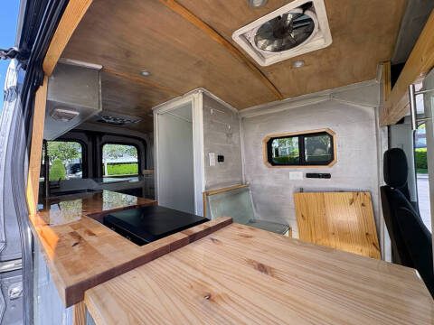 2024 Ford Transit 250