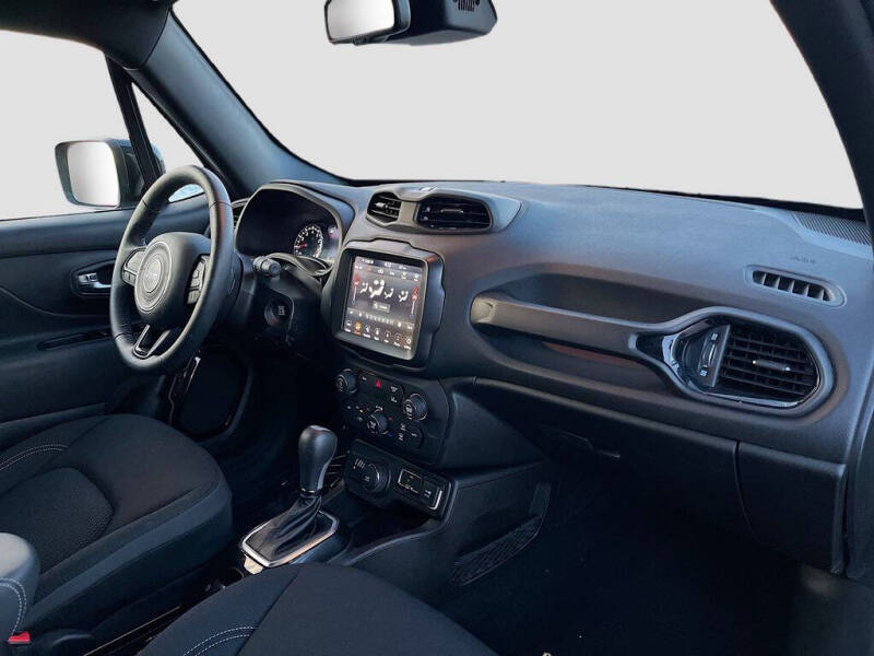 2022 Jeep Renegade Altitude