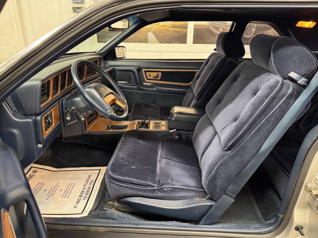 1988 Lincoln Mark VII 30