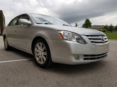 2006 Toyota Avalon for sale at Derby City Automotive in Louisville KY