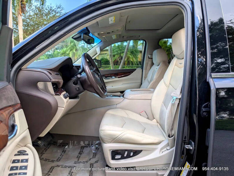 2015 Cadillac Escalade Luxury