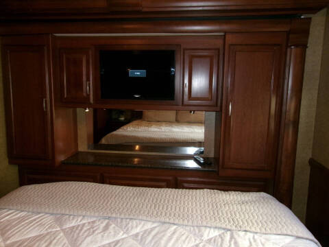 2013 Thor Motor Coach Challenger 37kt