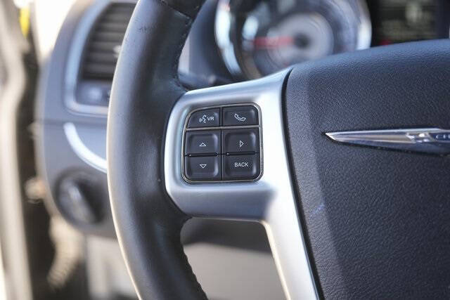 2012 Chrysler Town and Country Touring