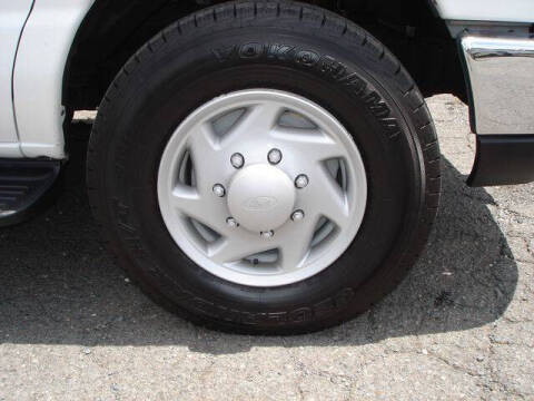 2008 Ford E-Series E-350 SD XLT