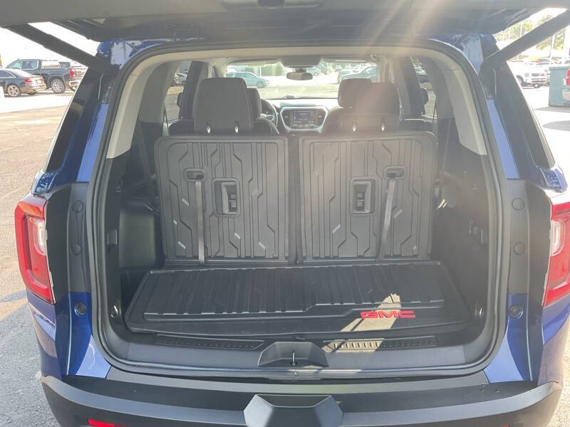 2023 GMC Acadia SLE