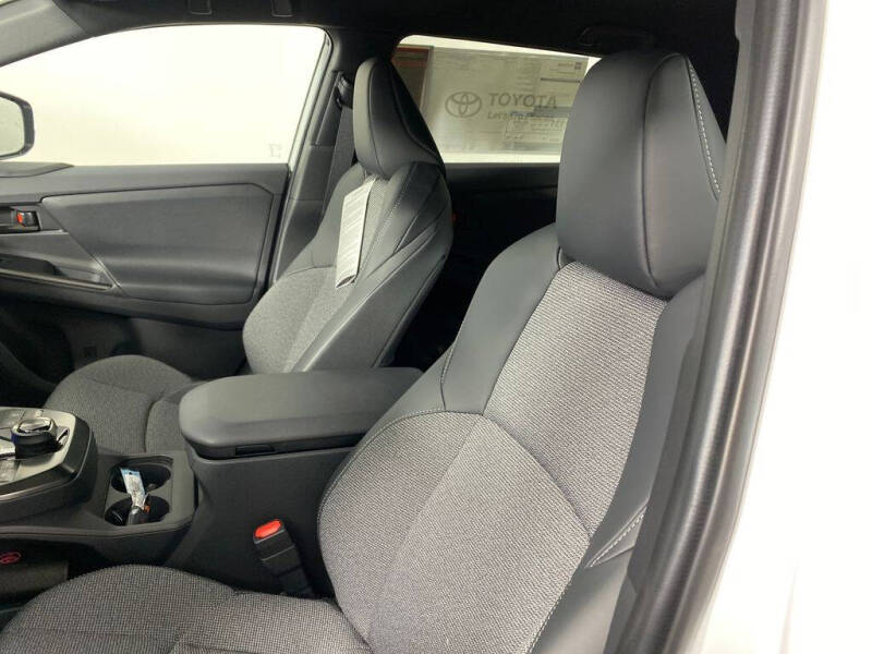 2026 Toyota bZ XLE Plus