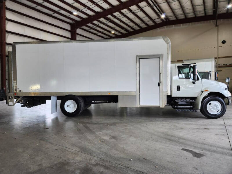 2016 International DuraStar 4300