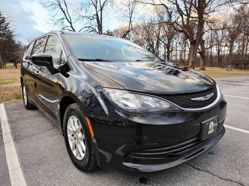 2017 Chrysler Pacifica LX