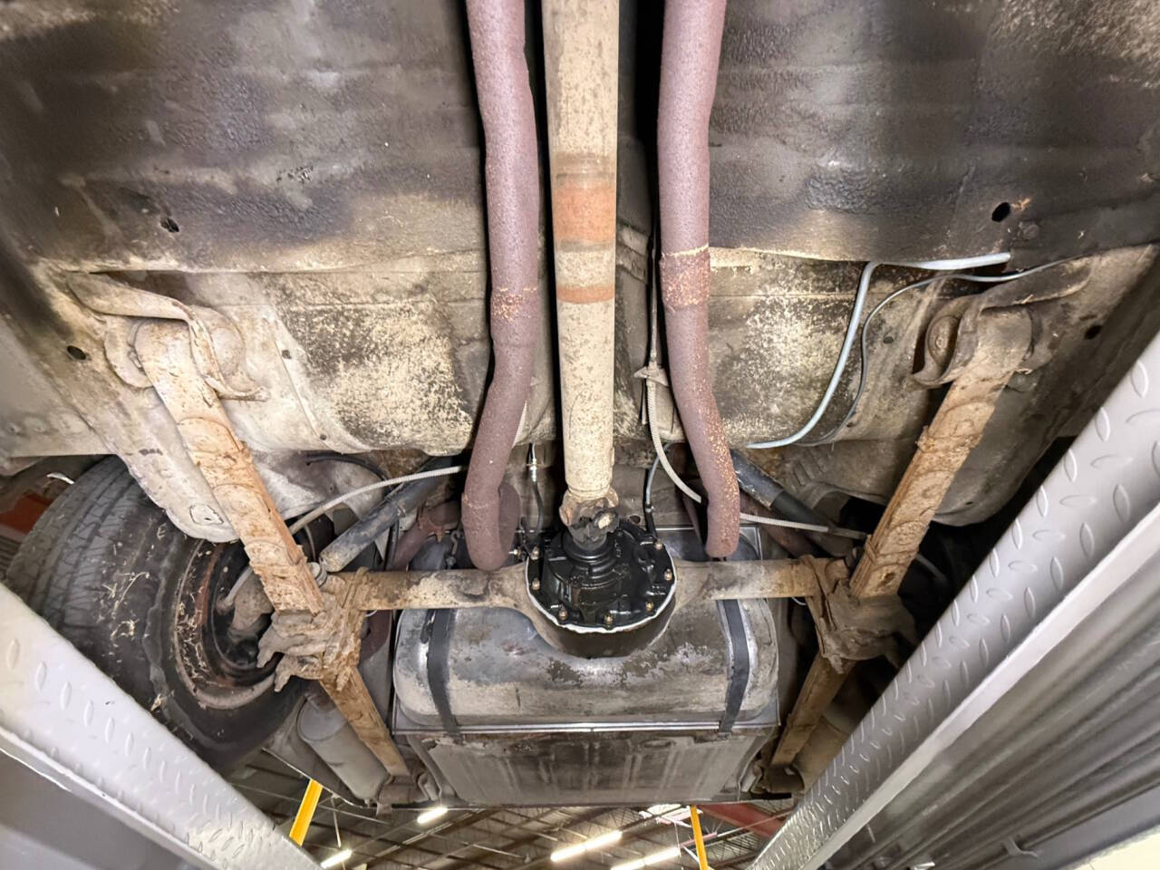 1964 Ford Thunderbird 39