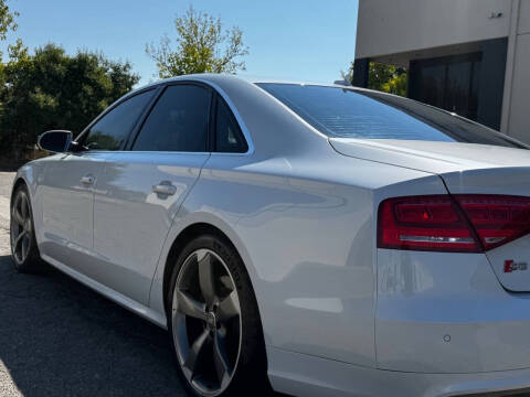 2014 Audi S8 4.0T quattro