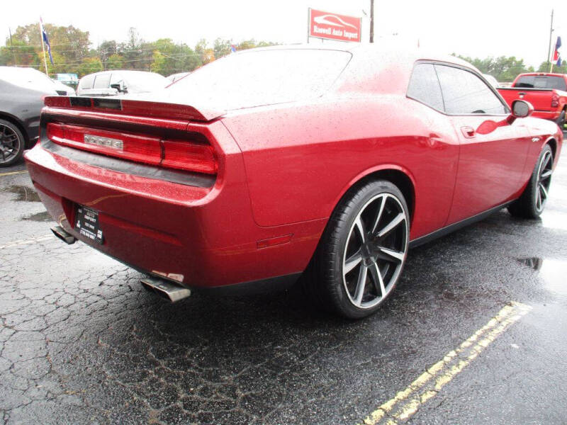 2010 Dodge Challenger SE