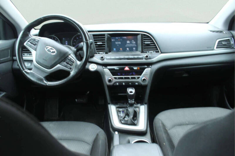 2017 Hyundai Elantra Limited