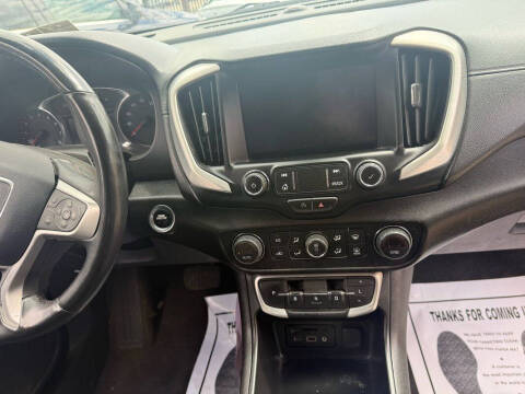 2023 GMC Terrain SLT