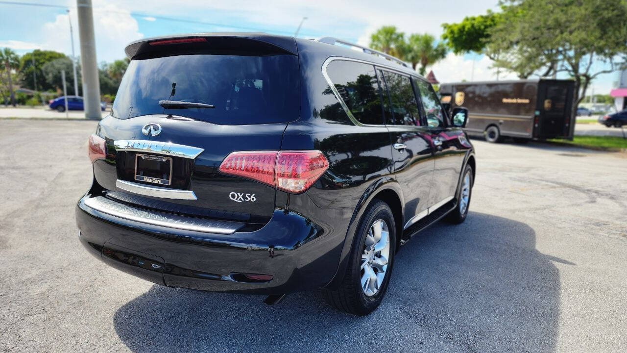 2011 INFINITI QX56 SUV / Crossover