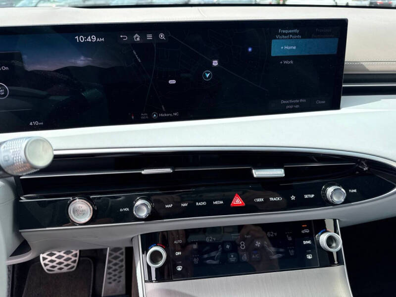 2026 Genesis Electrified GV70 Prestige