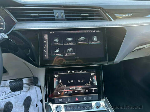 2024 Audi Q8 e-tron quattro Premium