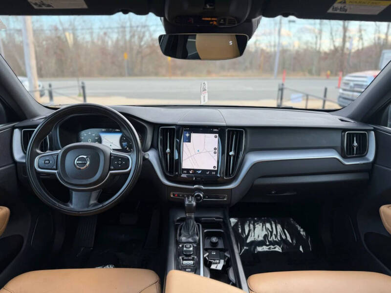 2020 Volvo XC60 T5 Momentum