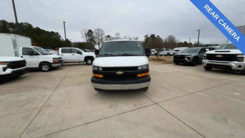 2022 Chevrolet Express 2500