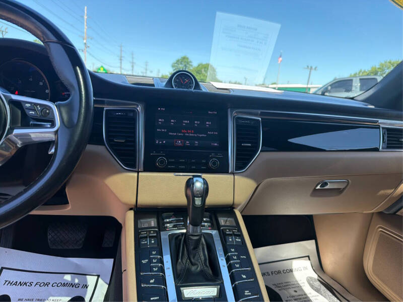 2017 Porsche Macan