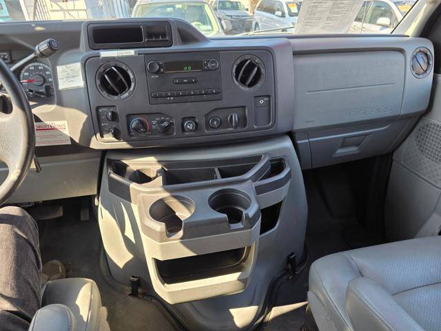 2012 Ford E-Series E-350 SD