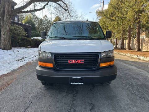 2020 GMC Savana 2500