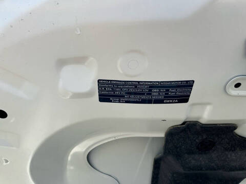 2025 Nissan LEAF S