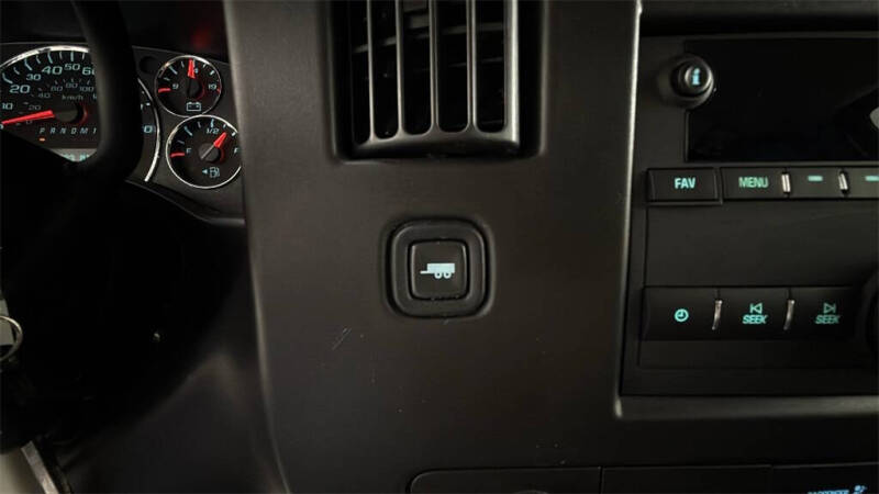 2024 Chevrolet Express 2500