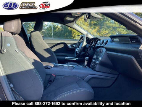 2022 Ford Mustang EcoBoost