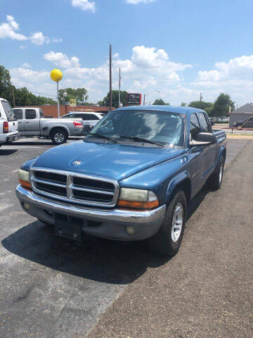 2002 Dodge Dakota for sale at Gator's Auto Sales in Garland TX