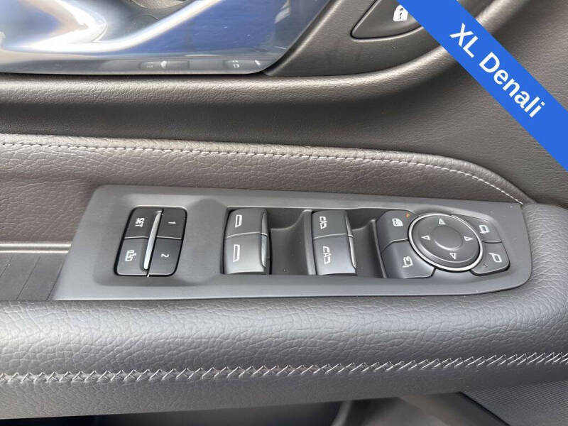 2024 GMC Yukon XL Denali - Photo 30