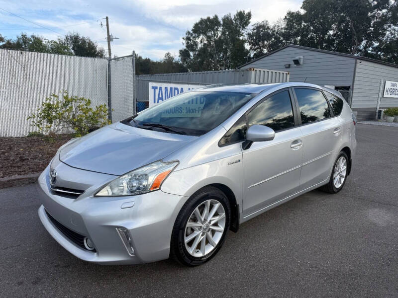 2013 Toyota Prius v Five