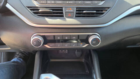 2021 Nissan Altima 2.5 SV