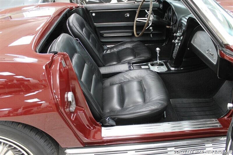 1965 Chevrolet Corvette 47