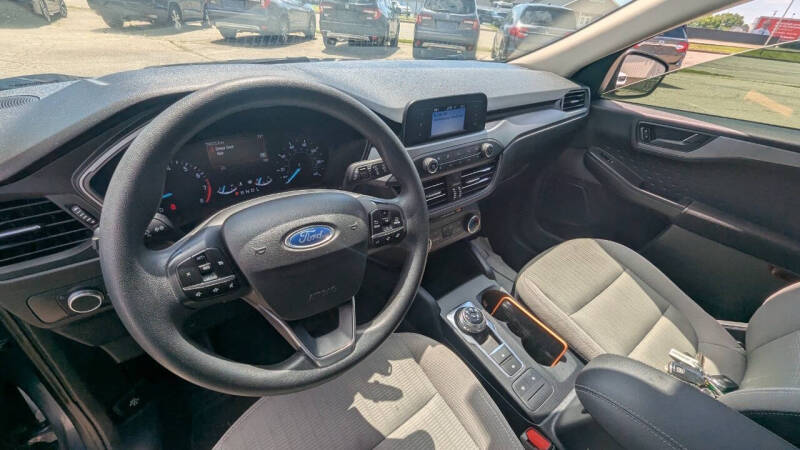 2020 Ford Escape S