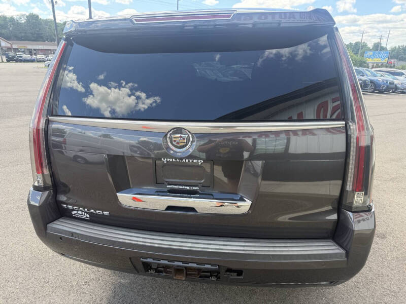 2015 Cadillac Escalade Luxury