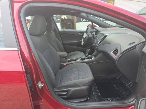 2018 Chevrolet Cruze LT Auto