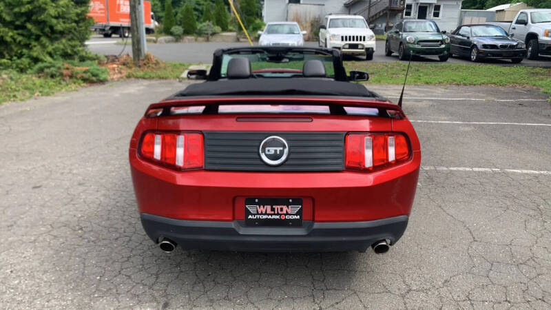 2010 Ford Mustang