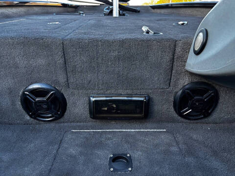 2014 Tracker PRO TEAM 175