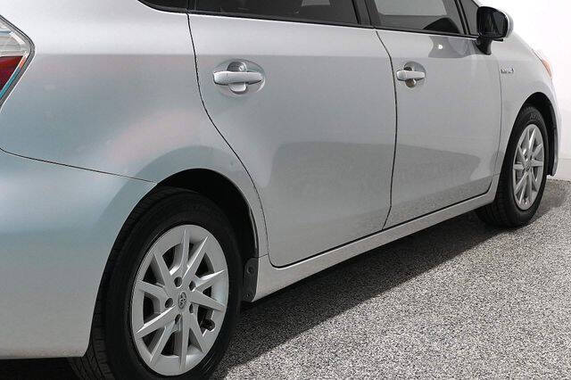 2013 Toyota Prius v Three