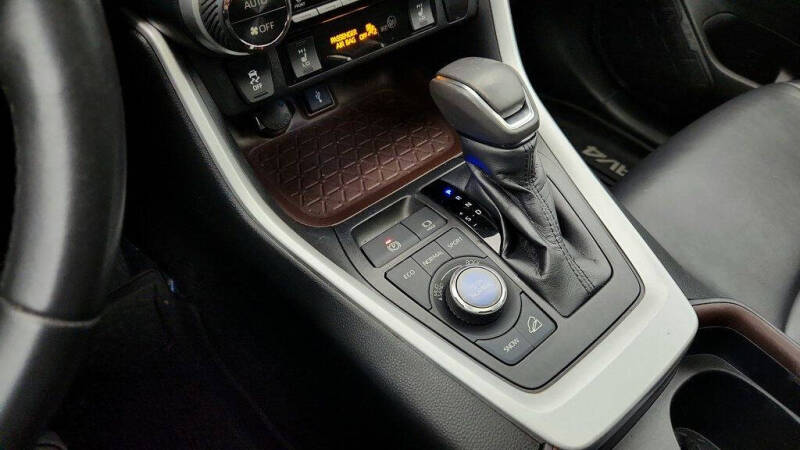 2020 Toyota RAV4 Limited